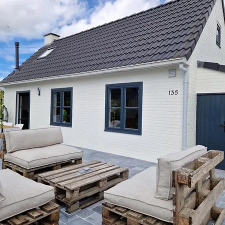 Premium Holidays - Modern Vacation In A Vacation Park In Prázdninový dům